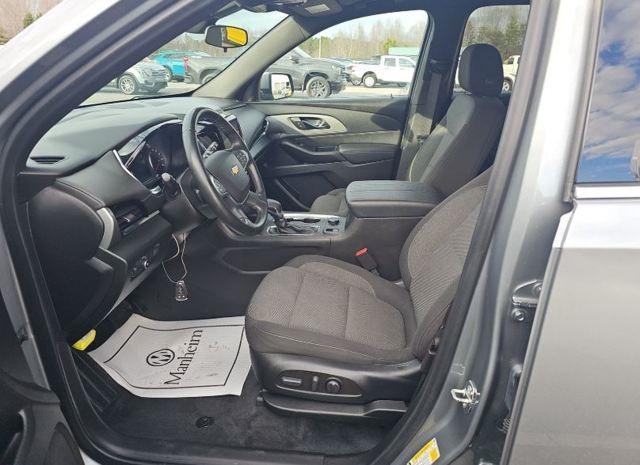 used 2023 Chevrolet Traverse car, priced at $31,012