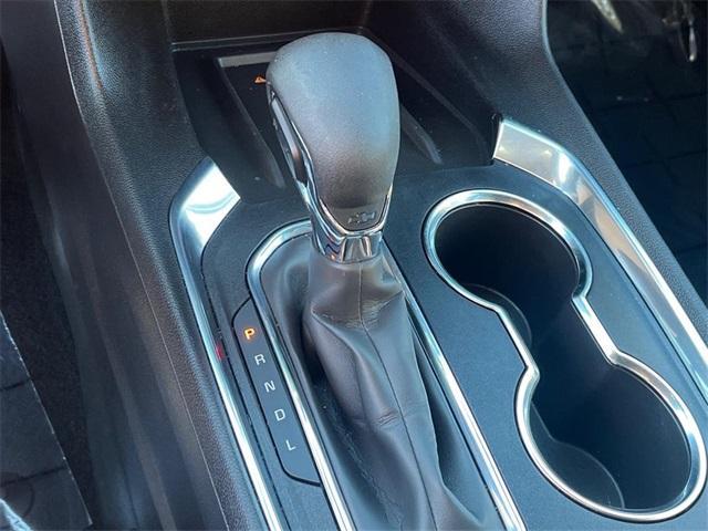 used 2023 Chevrolet Traverse car, priced at $29,400