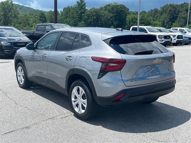 used 2025 Chevrolet Trax car, priced at $20,150