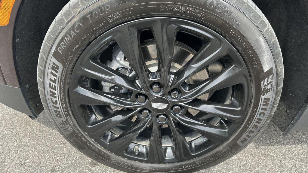 used 2021 Cadillac XT5 car, priced at $27,952