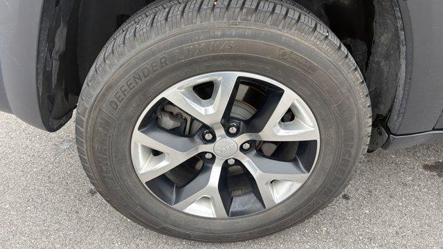 used 2018 Jeep Cherokee car, priced at $17,138