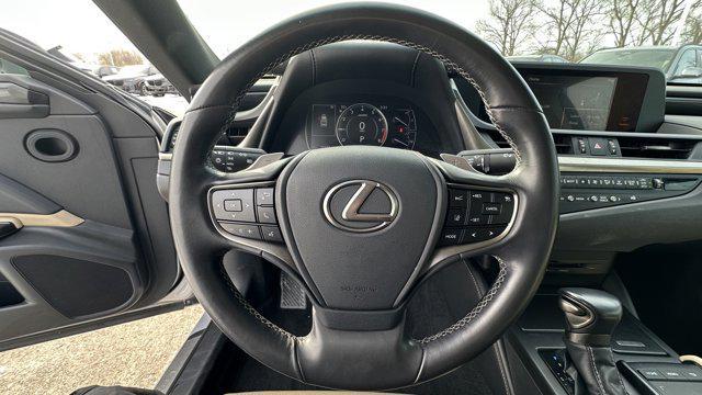 used 2019 Lexus ES 350 car, priced at $27,762