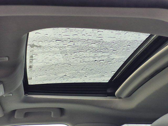 used 2025 Toyota Highlander car, priced at $40,899