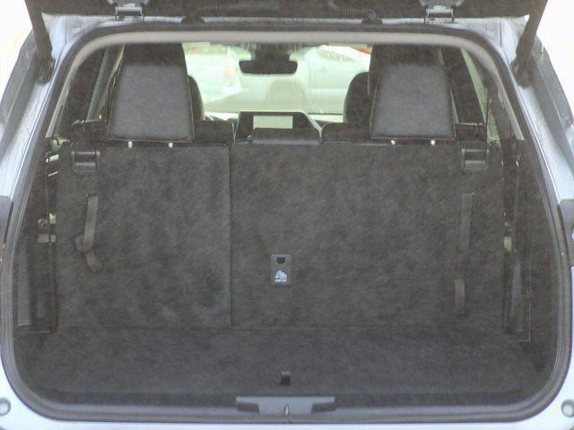 used 2025 Toyota Highlander car, priced at $40,899