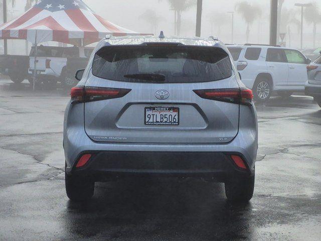 used 2025 Toyota Highlander car, priced at $40,899