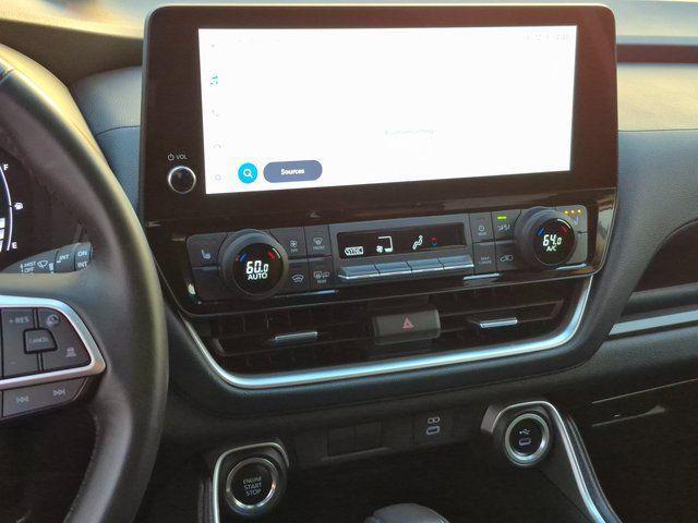 used 2025 Toyota Grand Highlander car, priced at $42,898