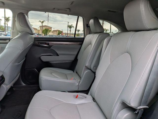 used 2021 Toyota Highlander Hybrid car, priced at $35,664