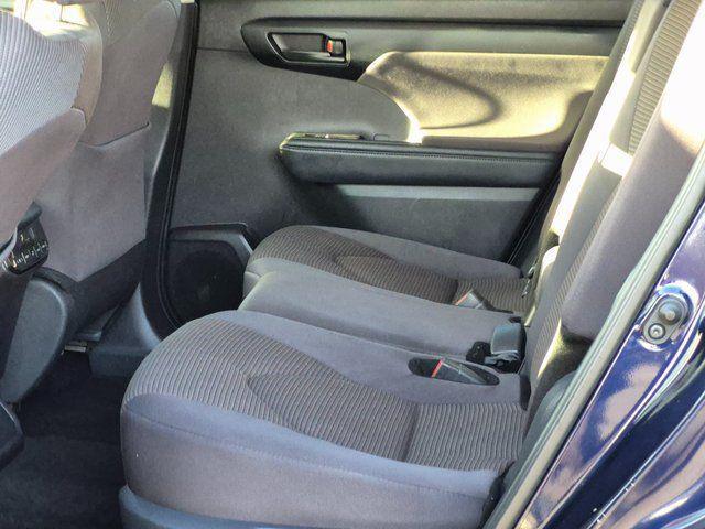 used 2025 Toyota Highlander car, priced at $35,289