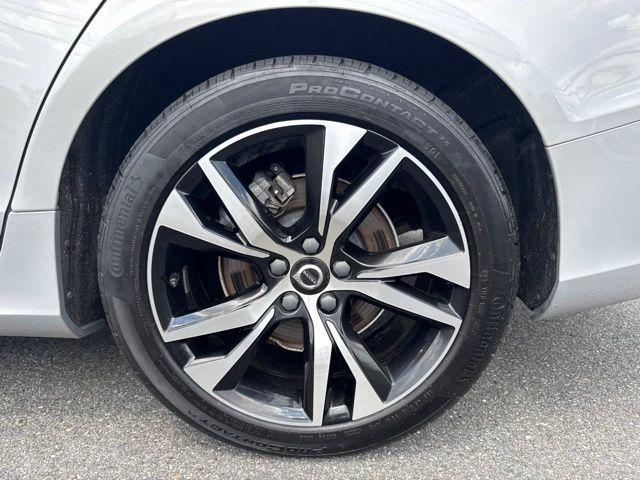 used 2024 Volvo S60 car, priced at $30,874