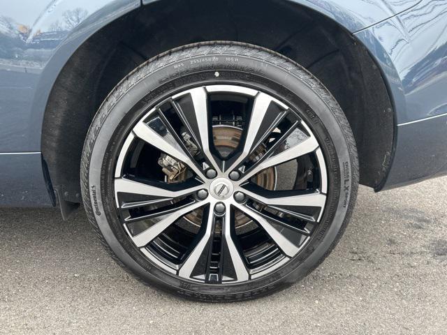 used 2025 Volvo XC60 car, priced at $35,975