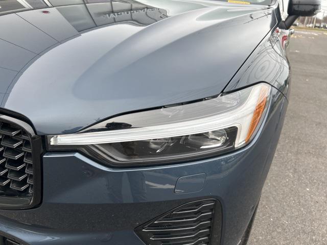 used 2025 Volvo XC60 car, priced at $35,975