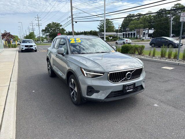 used 2025 Volvo XC40 car, priced at $33,374