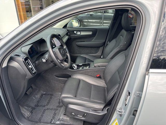 used 2025 Volvo XC40 car, priced at $33,374