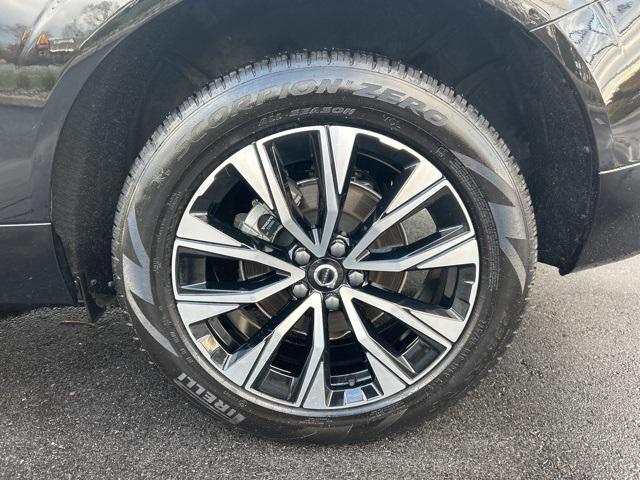 used 2025 Volvo XC60 car, priced at $34,475