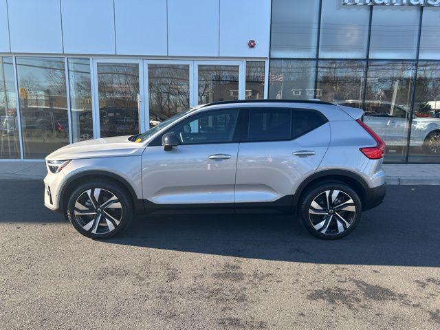 used 2025 Volvo XC40 car, priced at $34,374