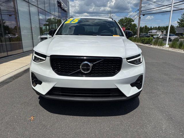 used 2025 Volvo XC40 car, priced at $33,374