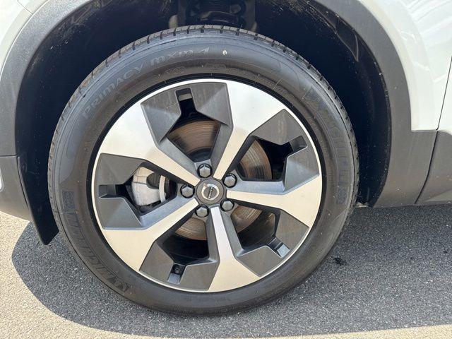 used 2025 Volvo XC40 car, priced at $33,374