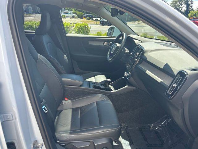 used 2025 Volvo XC40 car, priced at $31,874