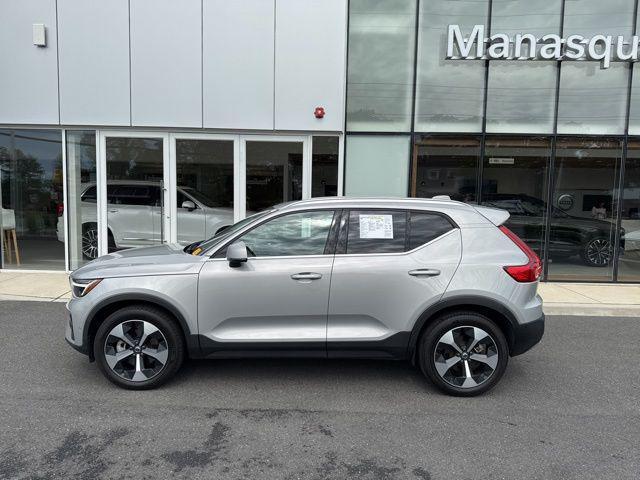 used 2025 Volvo XC40 car, priced at $34,374