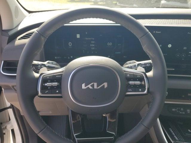 new 2026 Kia Carnival Hybrid car, priced at $51,625