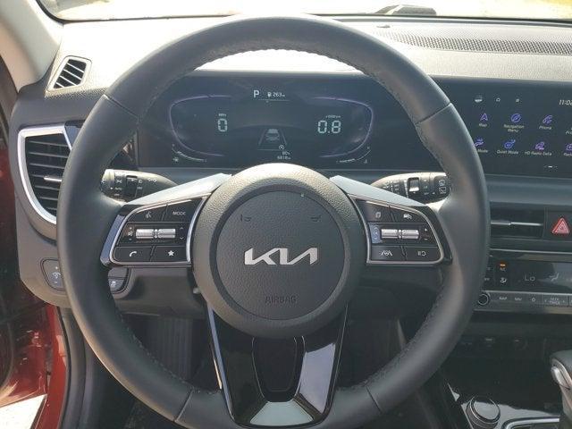 used 2025 Kia Seltos car, priced at $27,950