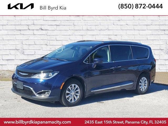 used 2018 Chrysler Pacifica car, priced at $13,950