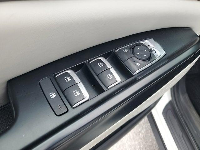 used 2023 Kia Carnival car, priced at $22,950