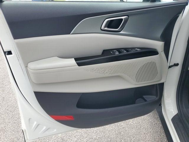 used 2023 Kia Carnival car, priced at $22,950