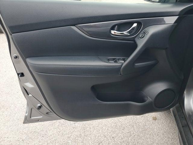 used 2019 Nissan Rogue car, priced at $17,950