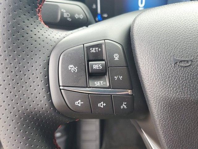 used 2025 Ford Escape car, priced at $28,950