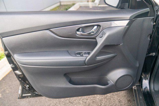 used 2019 Nissan Rogue car, priced at $11,495