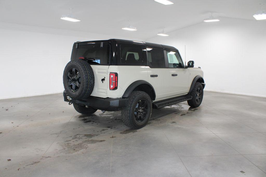 new 2025 Ford Bronco car, priced at $51,323