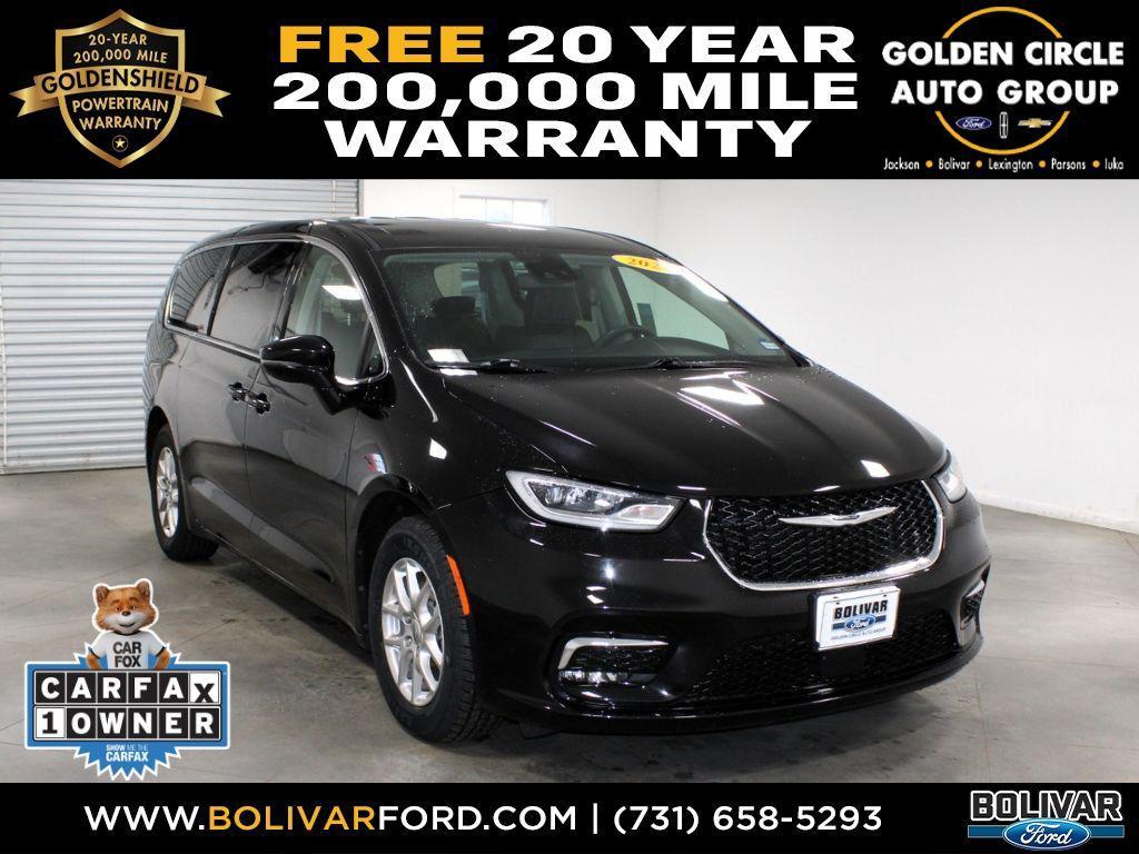 used 2024 Chrysler Pacifica car, priced at $25,888