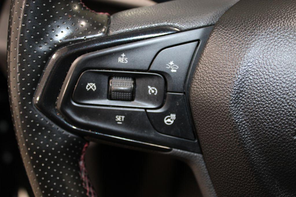 used 2024 Chevrolet Trax car, priced at $20,258