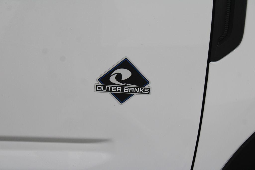 new 2025 Ford Bronco Sport car, priced at $33,657