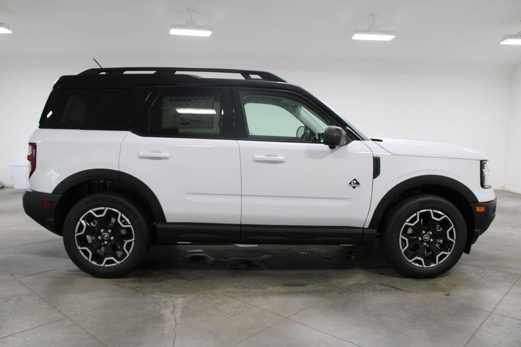 new 2025 Ford Bronco Sport car, priced at $33,657