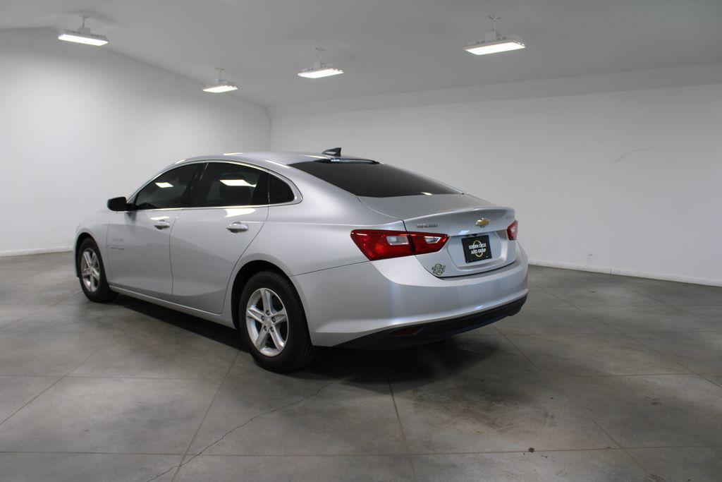 used 2019 Chevrolet Malibu car, priced at $12,188