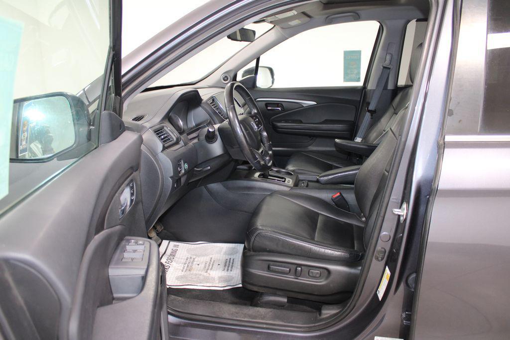 used 2020 Honda Pilot car, priced at $23,000
