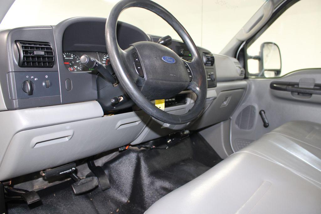 used 2006 Ford F-350 car, priced at $20,000