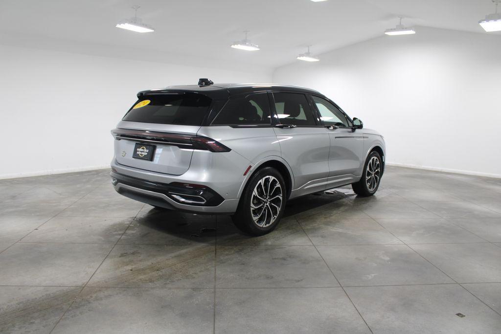 used 2024 Lincoln Nautilus car, priced at $41,000