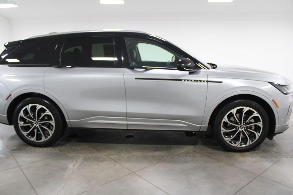 used 2024 Lincoln Nautilus car, priced at $41,000