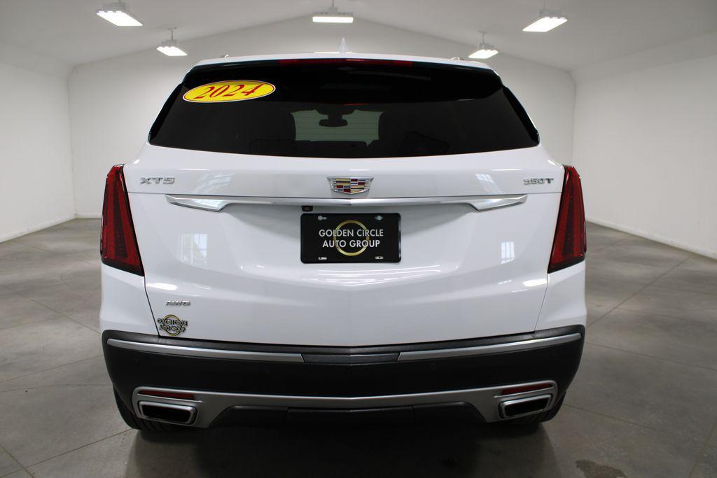 used 2024 Cadillac XT5 car, priced at $27,658