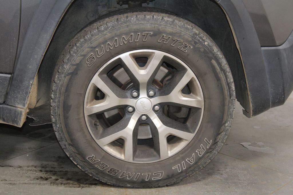 used 2017 Jeep Cherokee car, priced at $14,148