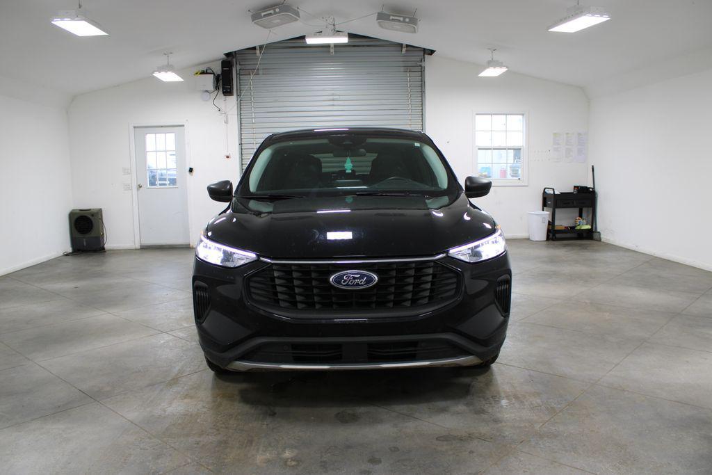 used 2024 Ford Escape car, priced at $19,418