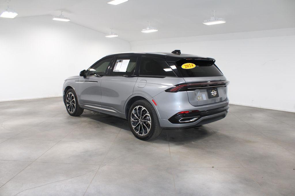 used 2024 Lincoln Nautilus car, priced at $40,818