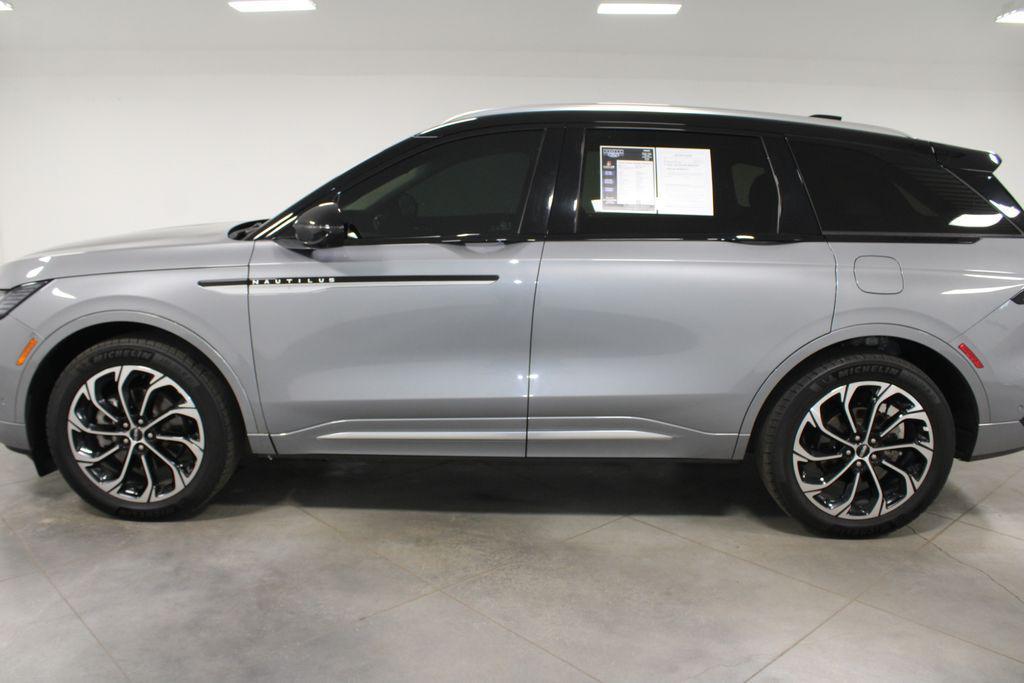 used 2024 Lincoln Nautilus car, priced at $40,818