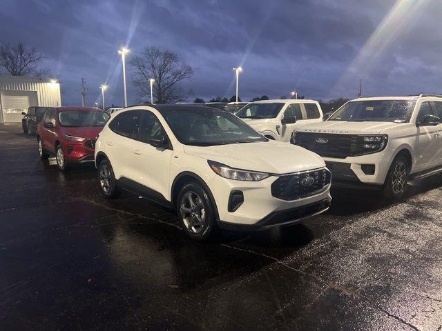 new 2026 Ford Escape car, priced at $33,630