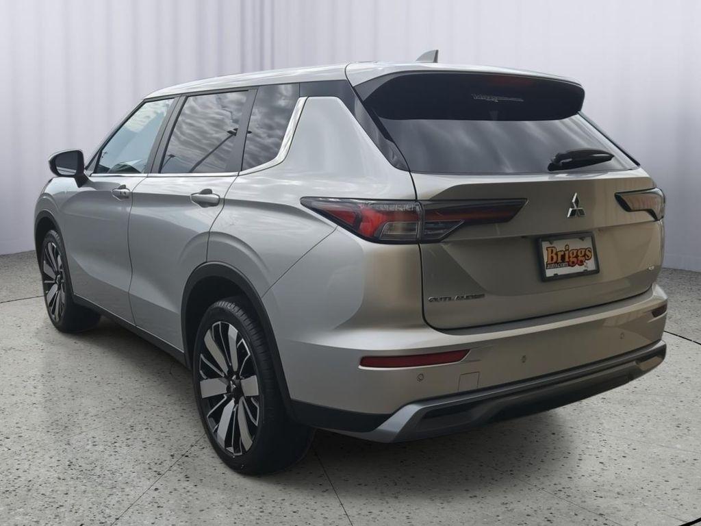 used 2025 Mitsubishi Outlander car, priced at $28,022