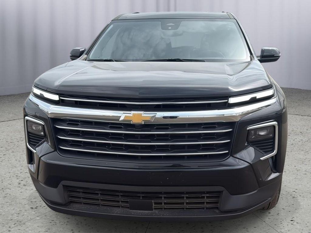 used 2025 Chevrolet Traverse car, priced at $37,998