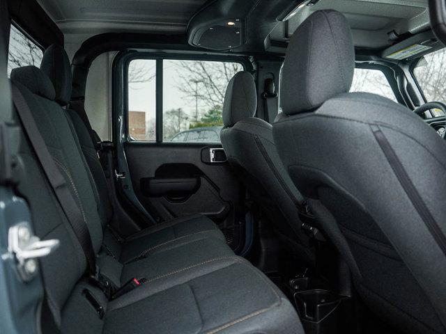 new 2026 Jeep Gladiator car, priced at $47,599